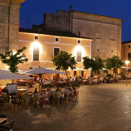Busqueroles Petit By Vintage Travel * Pollenca
